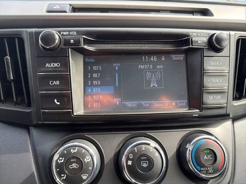 Used 2016 Toyota RAV4 LE image 12