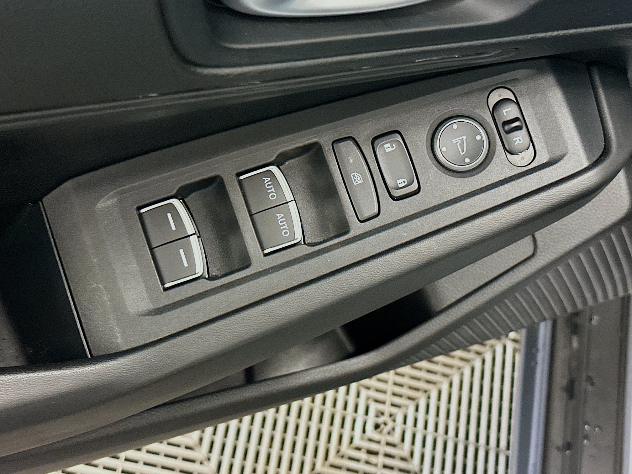 Used 2025 Honda Accord LX image 15