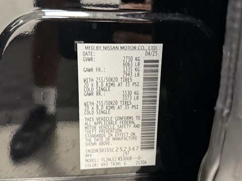 Used 2025 Nissan Pathfinder Platinum w/ Cargo Package AWD/4WD image 29