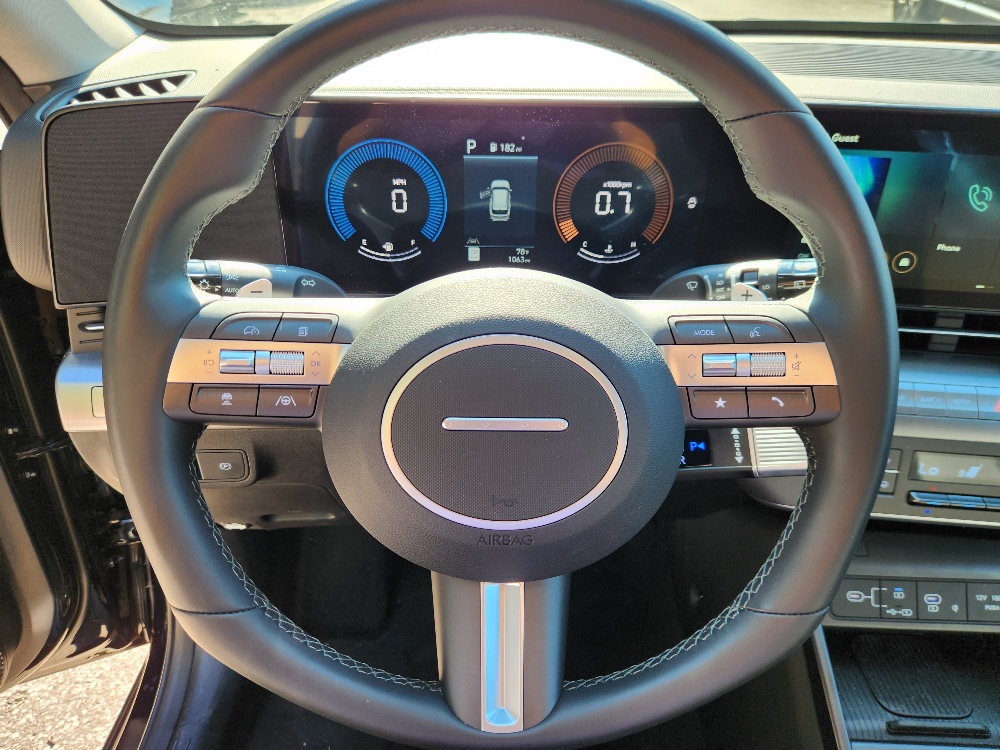Certified 2026 Hyundai Kona SEL Premium AWD/4WD image 9