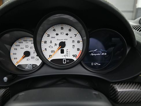 Certified 2025 Porsche 718 Boxster Spyder RS image 18
