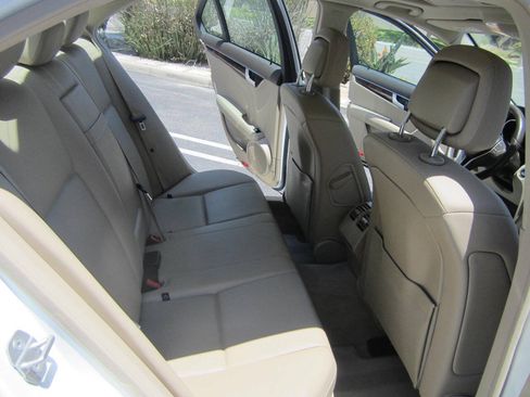 Used 2013 Mercedes-Benz C 300 4MATIC Sedan image 17