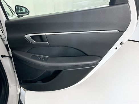 Used 2025 Hyundai Sonata SEL FWD image 28