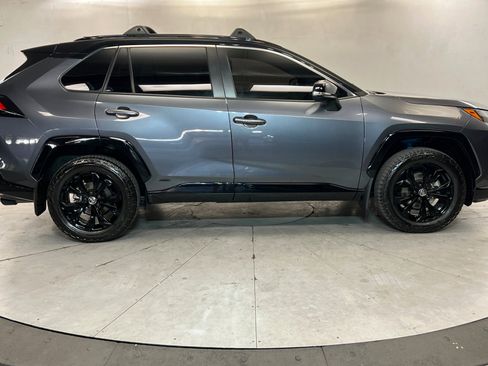 Used 2023 Toyota RAV4 XSE AWD/4WD image 7