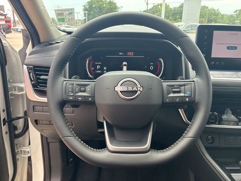 New 2026 Nissan Rogue Platinum w/ Platinum Premium Package AWD/4WD image 12