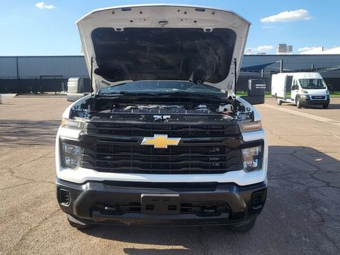 Used 2024 Chevrolet Silverado 2500 W/T w/ WT Convenience Package AWD/4WD image 38