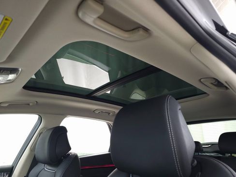 New 2026 Genesis GV70 2.5T Select image 13