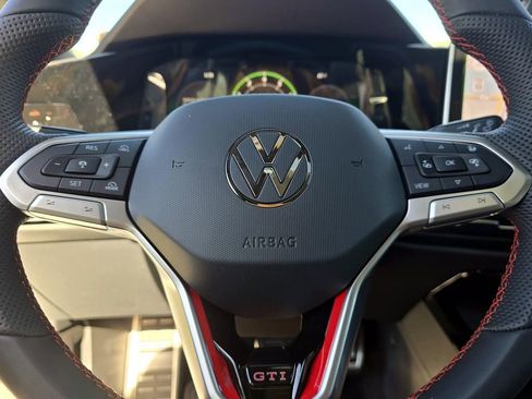 New 2026 Volkswagen GTI SE image 10