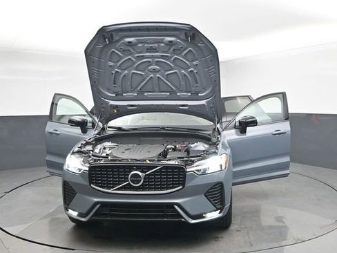 Used 2023 Volvo XC60 B5 Plus w/ Climate Package image 52