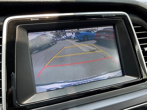 Used 2019 Hyundai Sonata Limited image 21