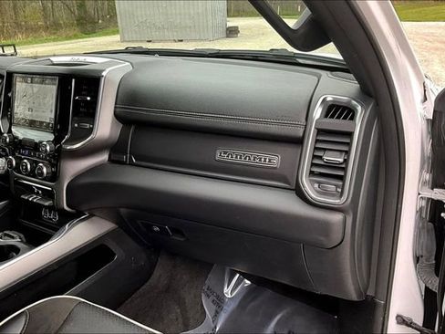 Used 2024 RAM 1500 Laramie AWD/4WD image 16
