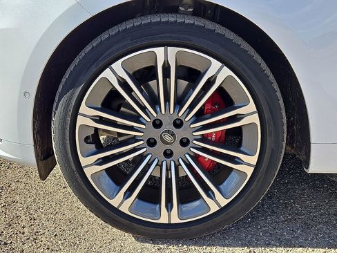 Used 2024 Land Rover Range Rover Sport Dynamic SE image 11