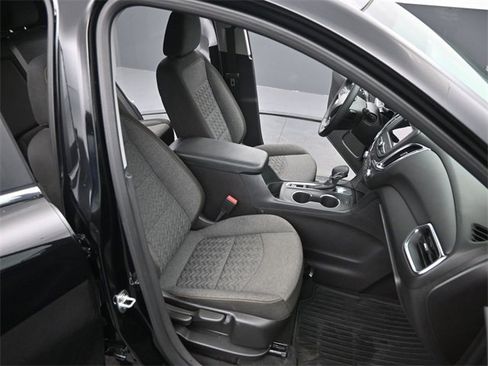 Used 2024 Chevrolet Equinox LT image 19