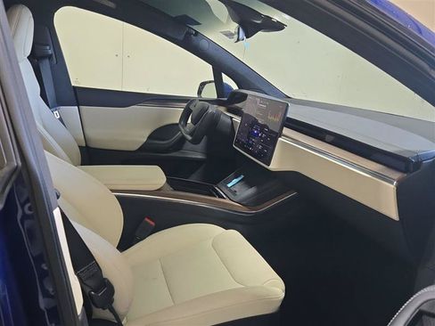 Used 2022 Tesla Model X AWD/4WD image 6