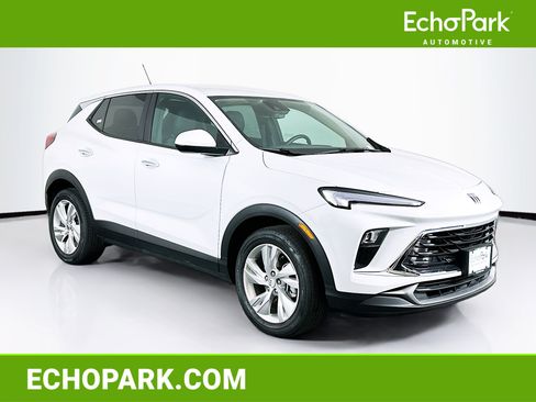 Used 2025 Buick Encore GX Preferred FWD image 1