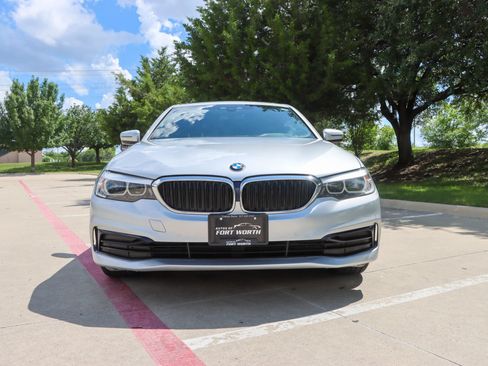 Used 2019 BMW 530i xDrive w/ Convenience Package AWD/4WD image 2