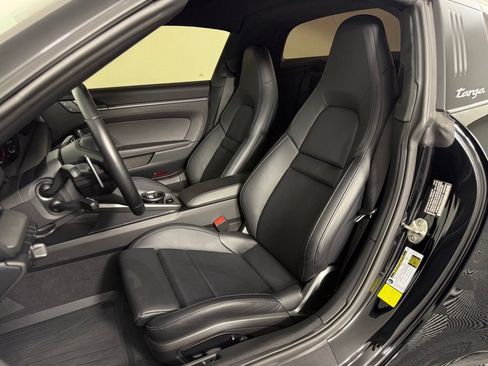 Certified 2024 Porsche 911 Targa 4S AWD/4WD image 5