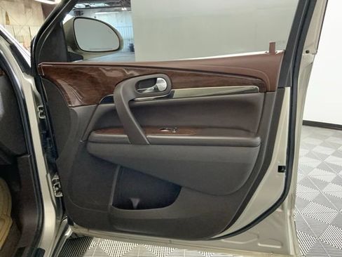 Used 2014 Buick Enclave Leather FWD image 24