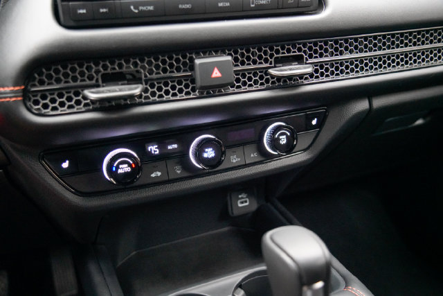 Certified 2025 Honda HR-V Sport image 18