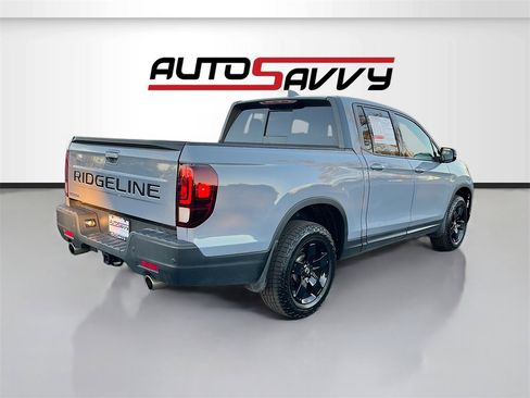 Used 2024 Honda Ridgeline Black Edition image 7