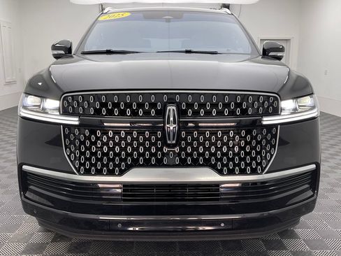 Used 2025 Lincoln Navigator L Reserve AWD/4WD image 18