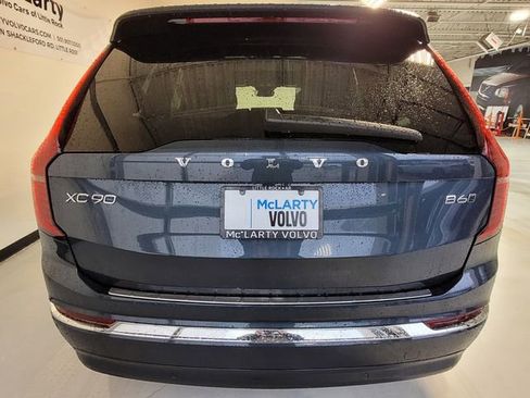 New 2026 Volvo XC90 B6 Plus w/ Protection Package Premier image 5