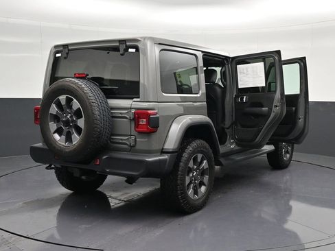 Used 2020 Jeep Wrangler Unlimited Sahara AWD/4WD image 37