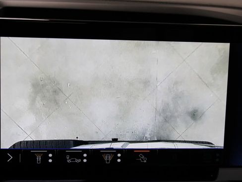 Used 2024 Chevrolet Silverado 1500 ZR2 w/ Technology Package image 47