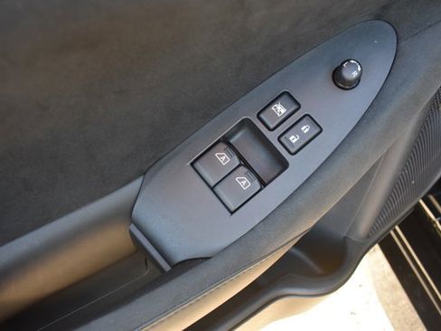 Used 2024 Nissan Z Performance w/ Floor Mat Package image 12