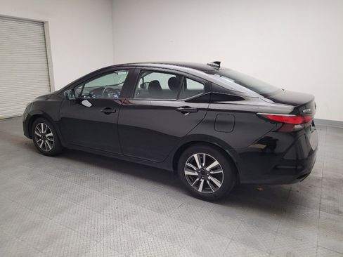 Used 2025 Nissan Versa SV FWD image 3