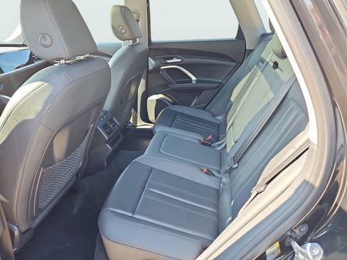 Certified 2025 Audi Q5 Premium w/ Convenience Package AWD/4WD image 35