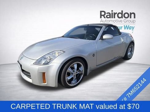 Used 2007 Nissan 350Z Touring RWD image 3