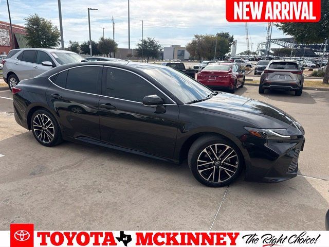 Used 2025 Toyota Camry XLE w/ Premium Plus Package AWD/4WD image 1
