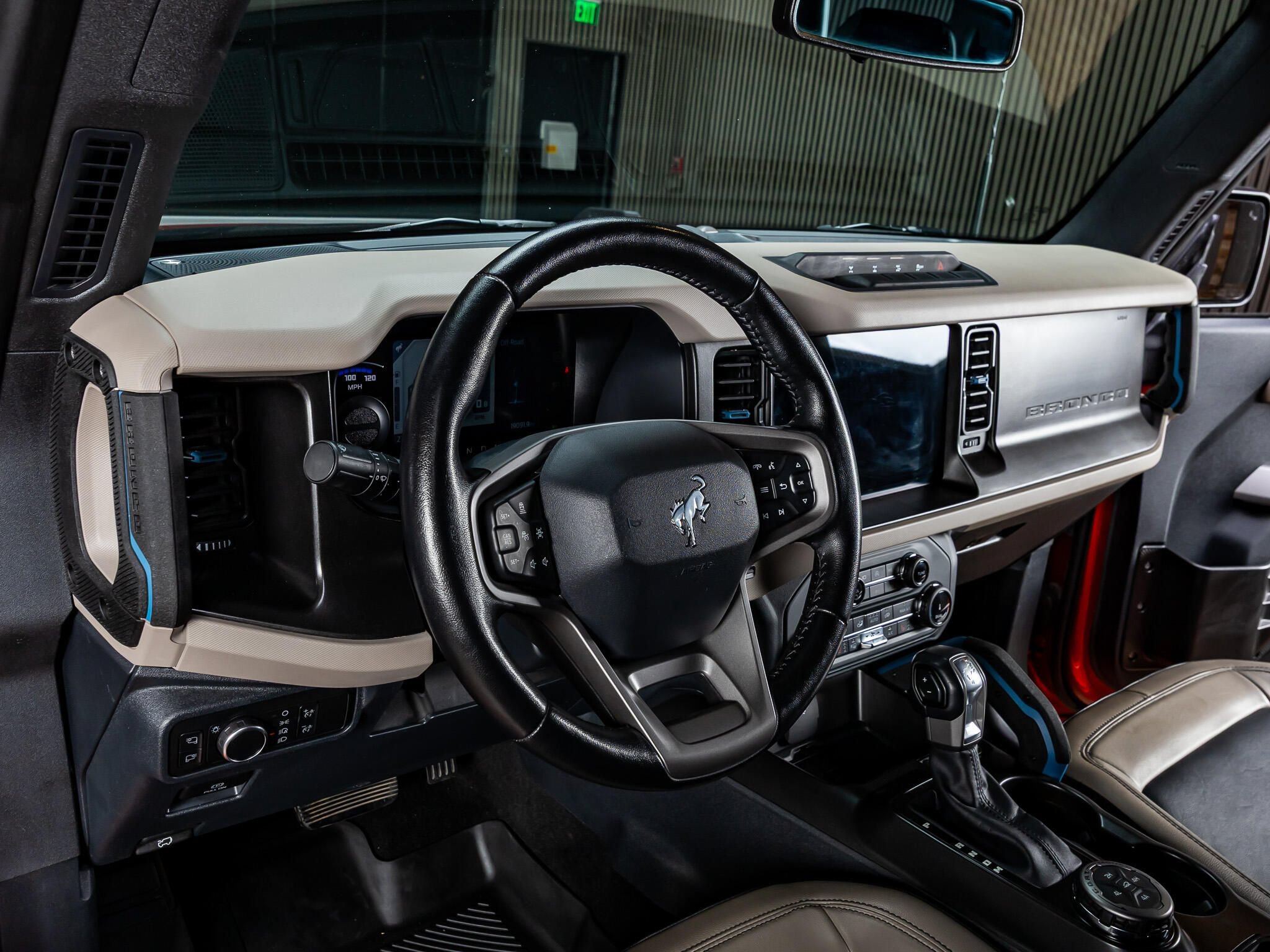 Used 2022 Ford Bronco Wildtrak AWD/4WD image 17