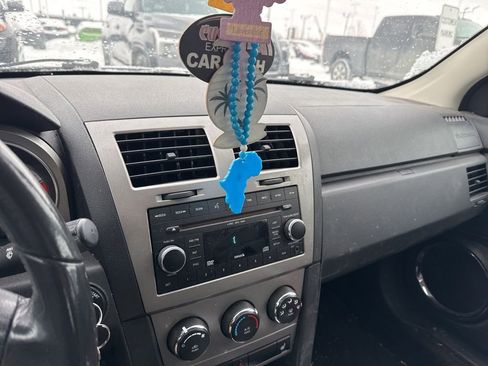 Used 2010 Dodge Avenger R/T image 14