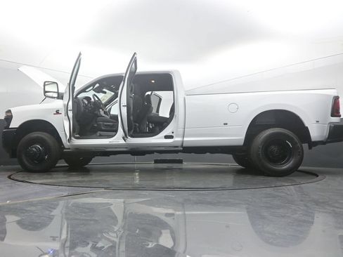 New 2026 RAM 3500 Tradesman AWD/4WD image 73