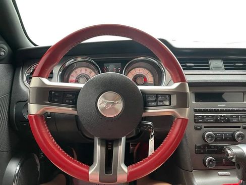 Used 2010 Ford Mustang GT Premium RWD image 19