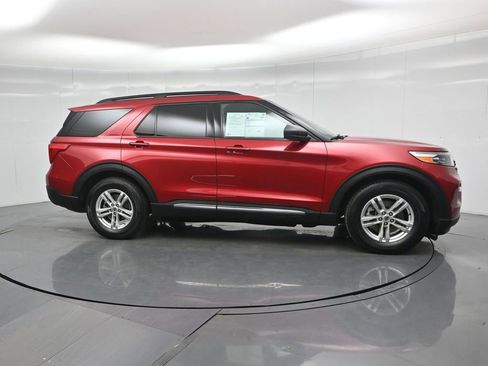 Certified 2021 Ford Explorer XLT image 25