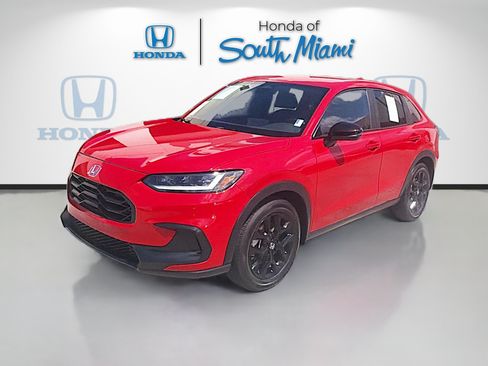 Certified 2025 Honda HR-V Sport image 3
