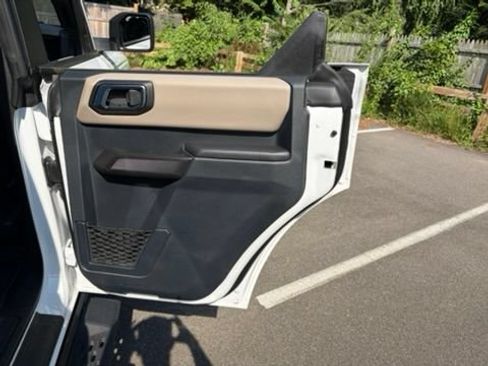 Used 2024 Ford Bronco Wildtrak AWD/4WD image 33