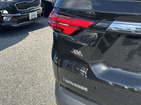 Used 2023 Chevrolet Traverse LS w/ Safety Package image 29