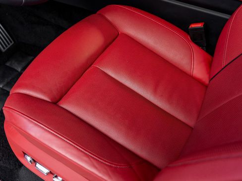 Used 2023 Rolls-Royce Cullinan image 23