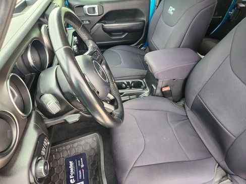 Used 2020 Jeep Wrangler Unlimited Sport image 14