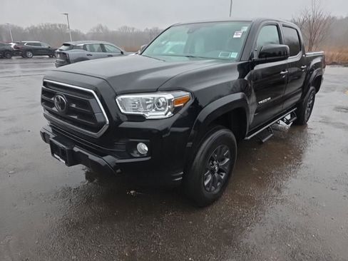 Used 2023 Toyota Tacoma SR5 image 3