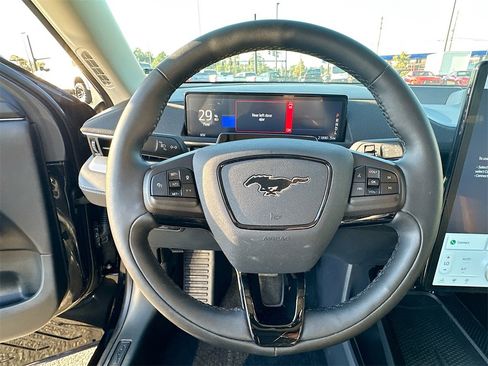 Used 2022 Ford Mustang Mach-E Select w/ Comfort/Technology Package image 18