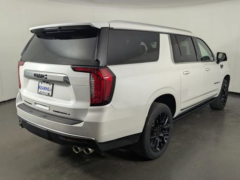 Used 2023 GMC Yukon XL Denali w/ Max Trailering Package image 7