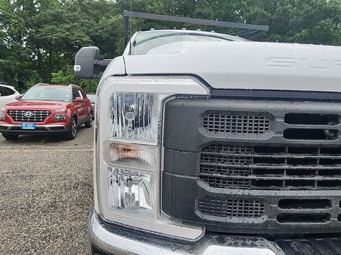 Used 2024 Ford F250 XL w/ Snow Plow Prep Package AWD/4WD image 9