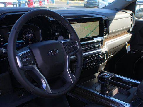 New 2026 Chevrolet Silverado 1500 RST w/ Z71 Off-Road Package image 5