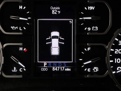 Used 2018 Toyota Tundra SR5 w/ TRD Off Road Package AWD/4WD image 17