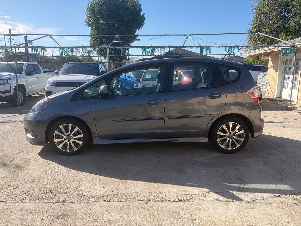 Used 2013 Honda Fit Sport image 2